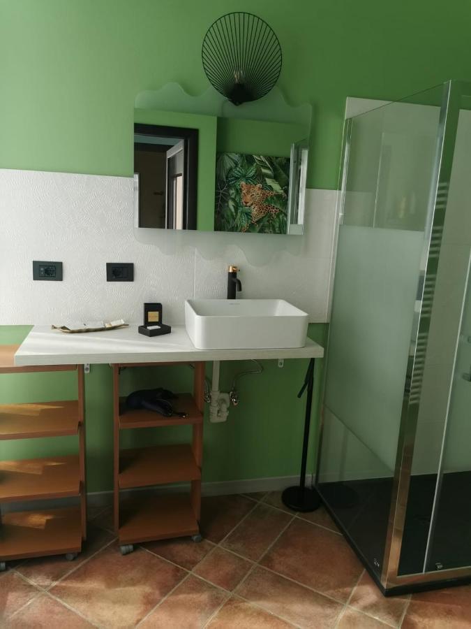 Aura Symphony Home Como Ngoại thất bức ảnh